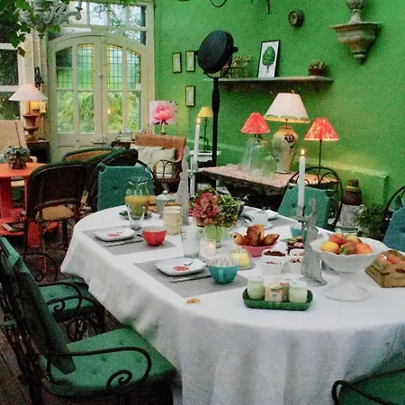 De Creully Couette-café