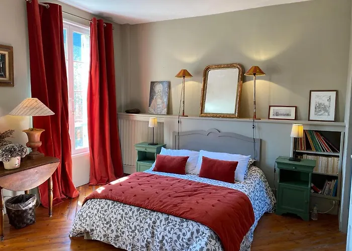 De Creully Alojamento de Acomodação e Pequeno-almoço 3*