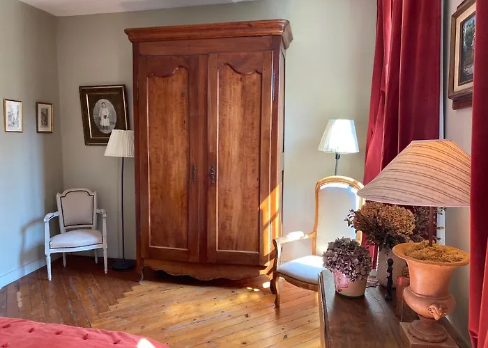 De Creully Alojamento de Acomodação e Pequeno-almoço 3*