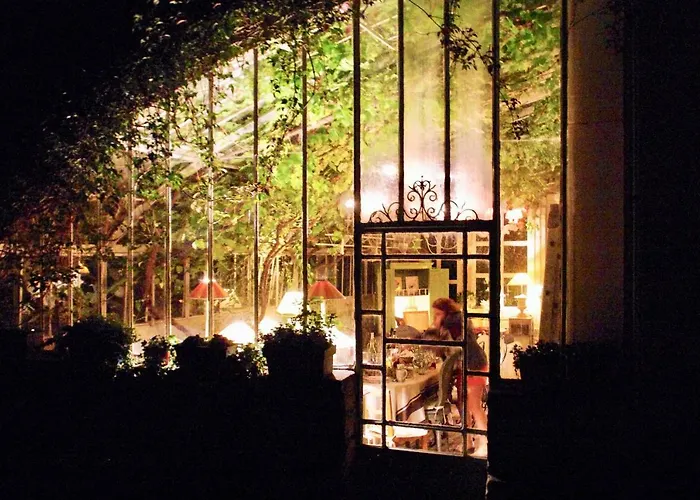 Alojamento de Acomodação e Pequeno-almoço De Creully 3*